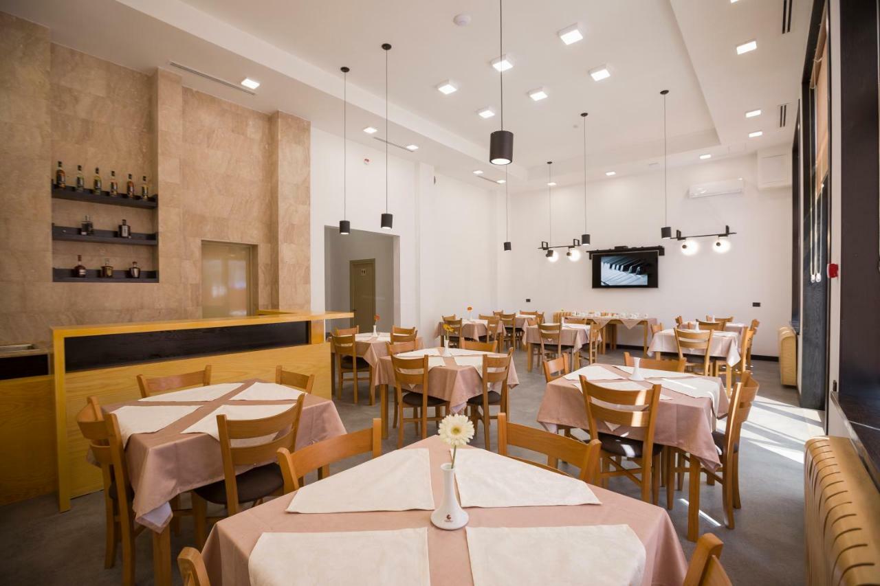 Annabella Boutique Hotel 예레반 외부 사진