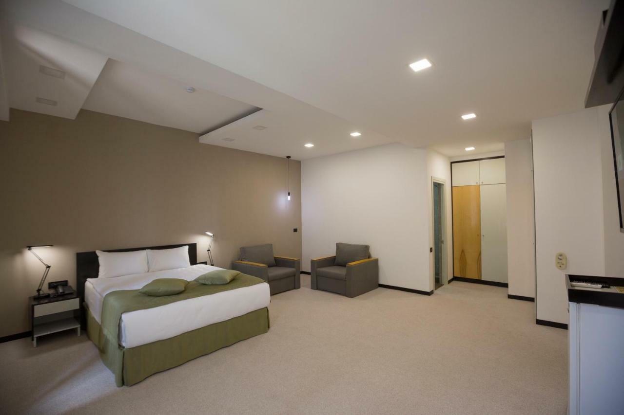 Annabella Boutique Hotel 예레반 외부 사진